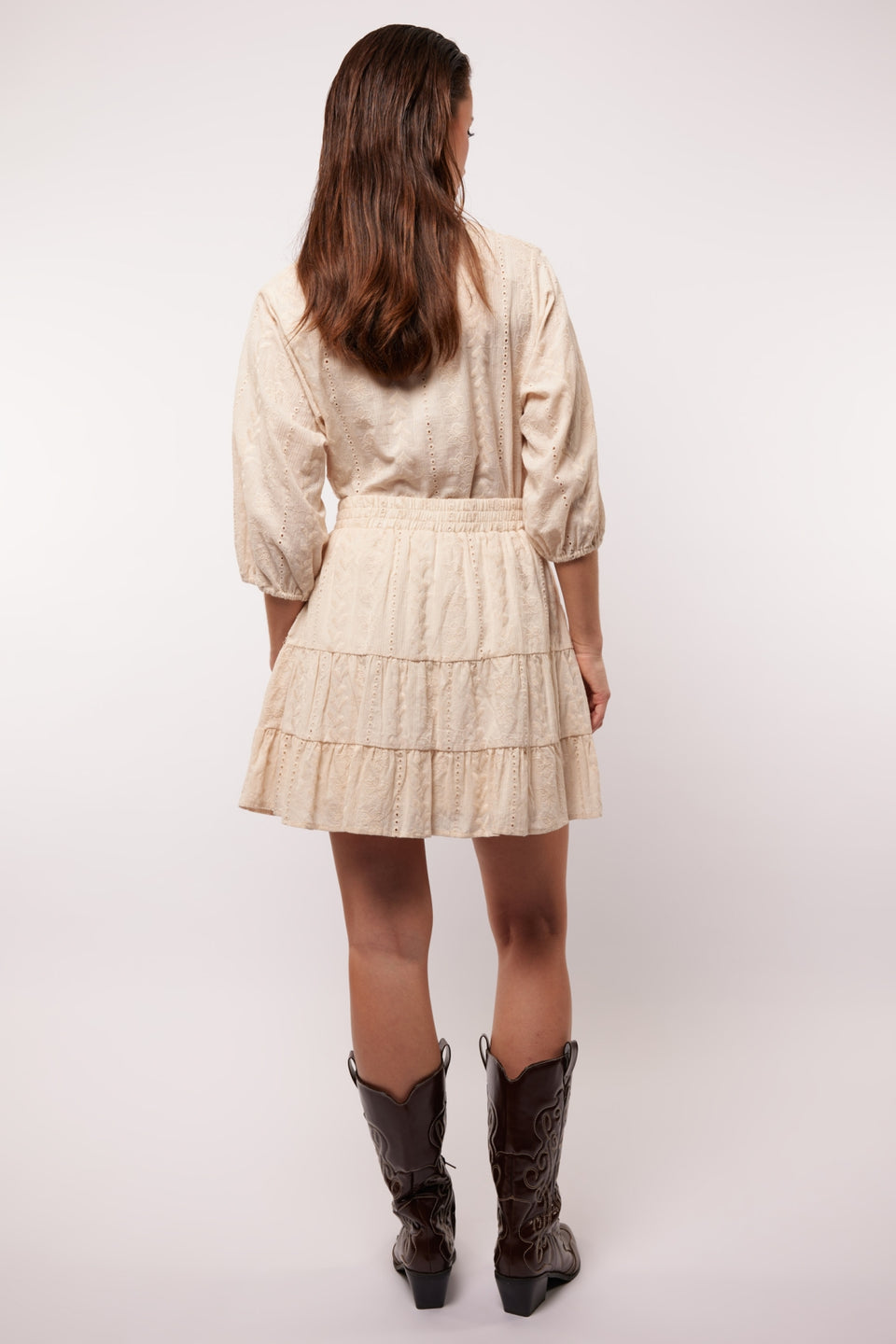 Fluresk sand skirt