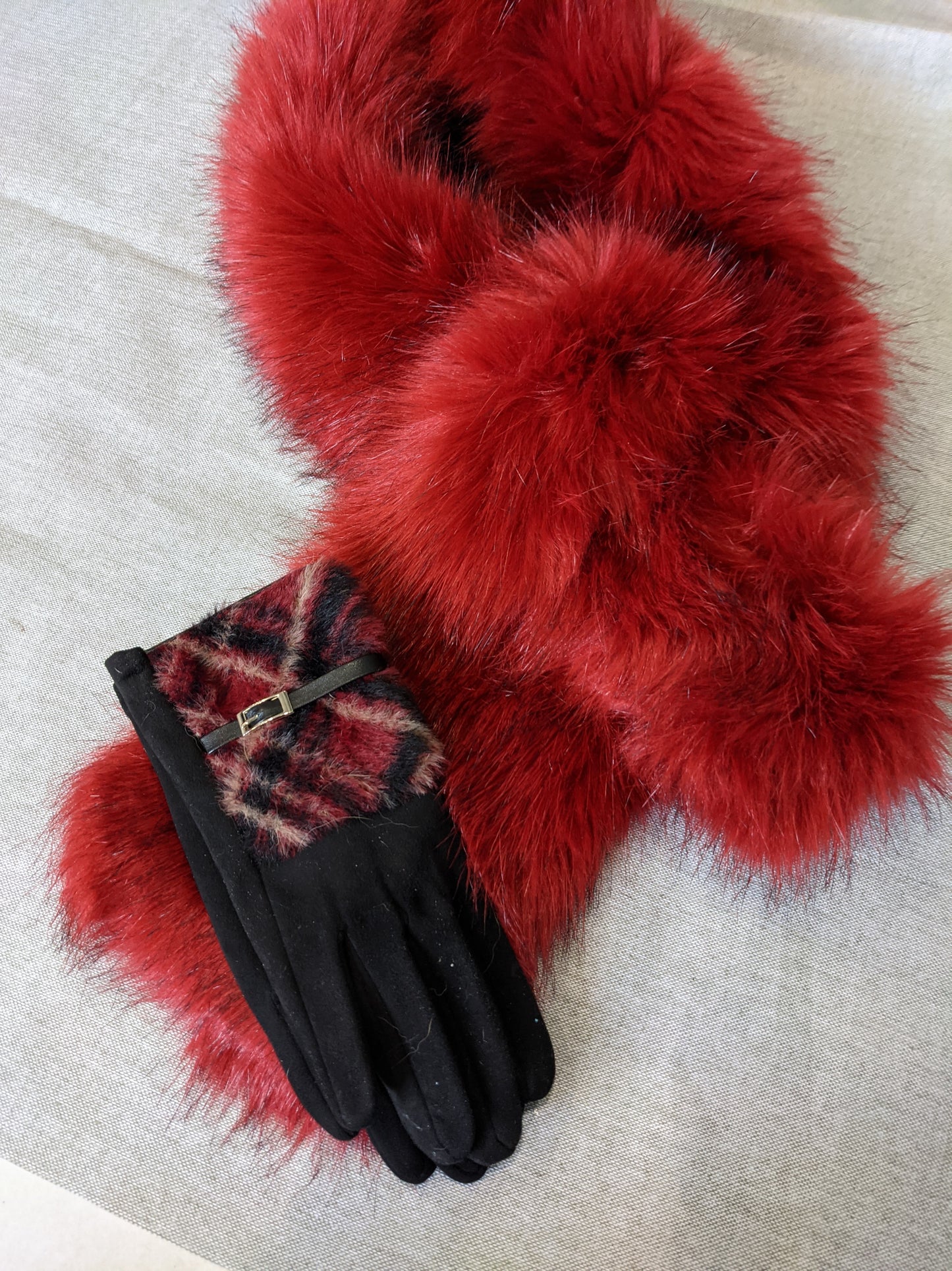 Pia rossini red/blk glove