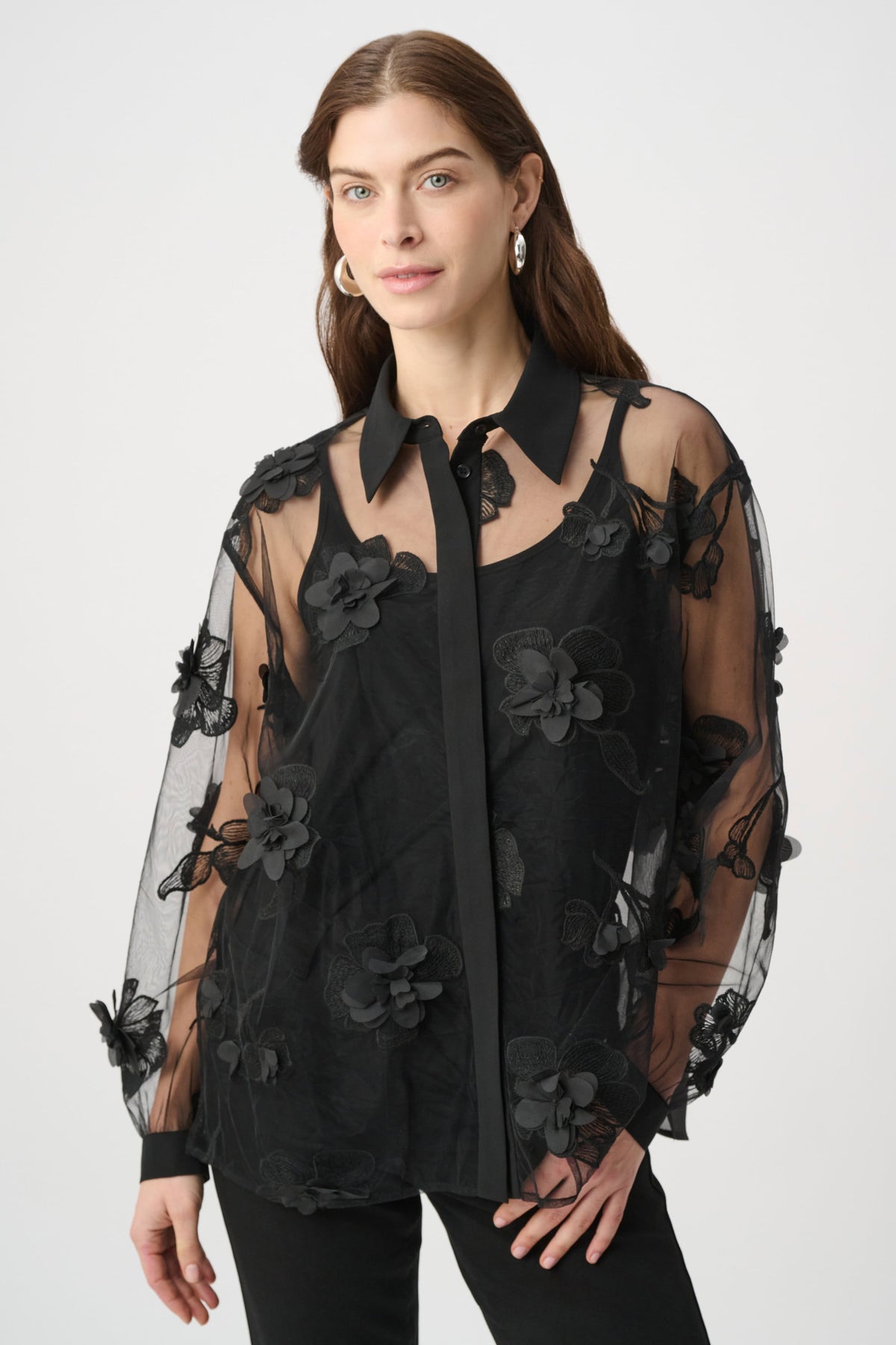 Sheer Textured Flower Appliqué Blouse
264945