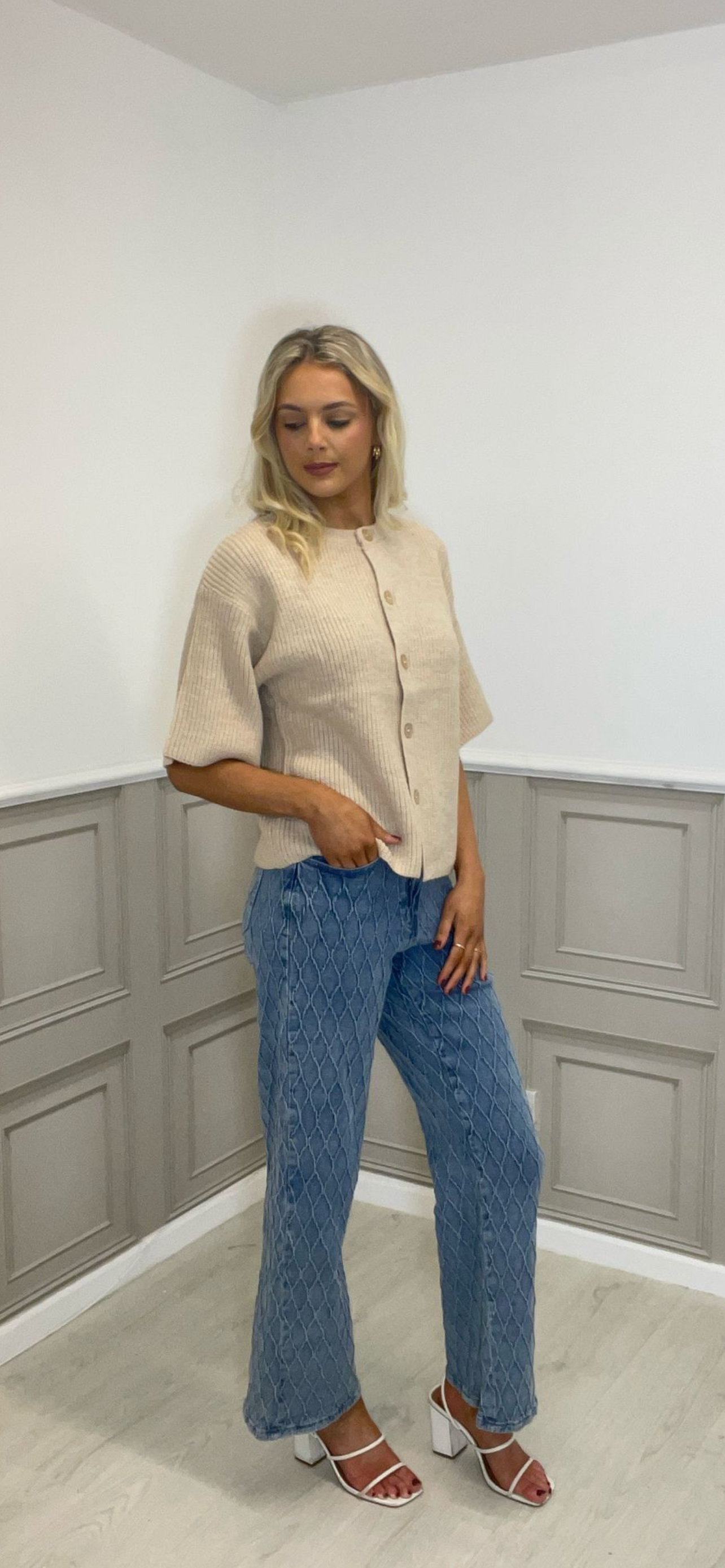 Fluresk beige cardigan