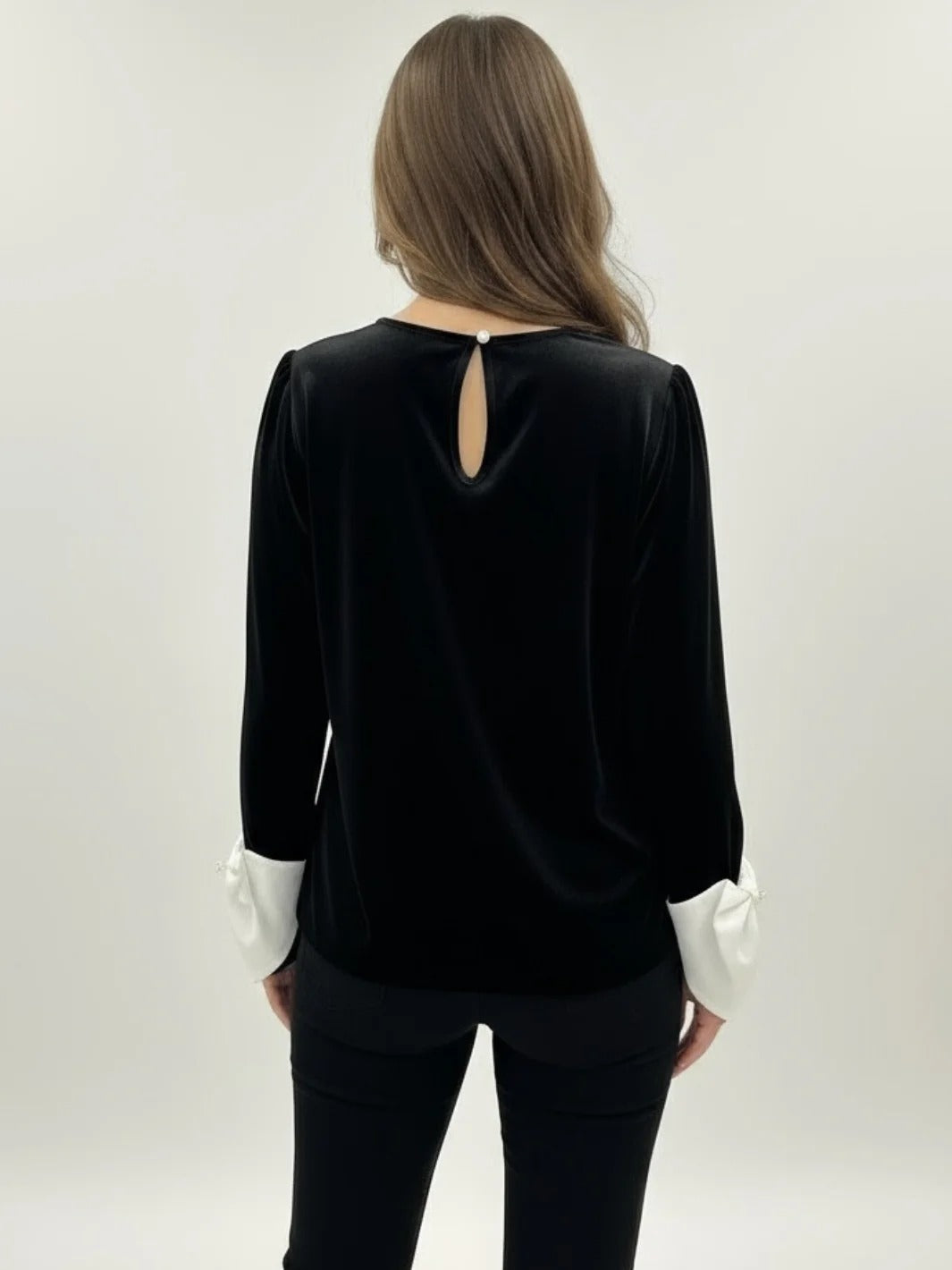 KATE & PIPPA ADA VELVET TOP IN BLACK