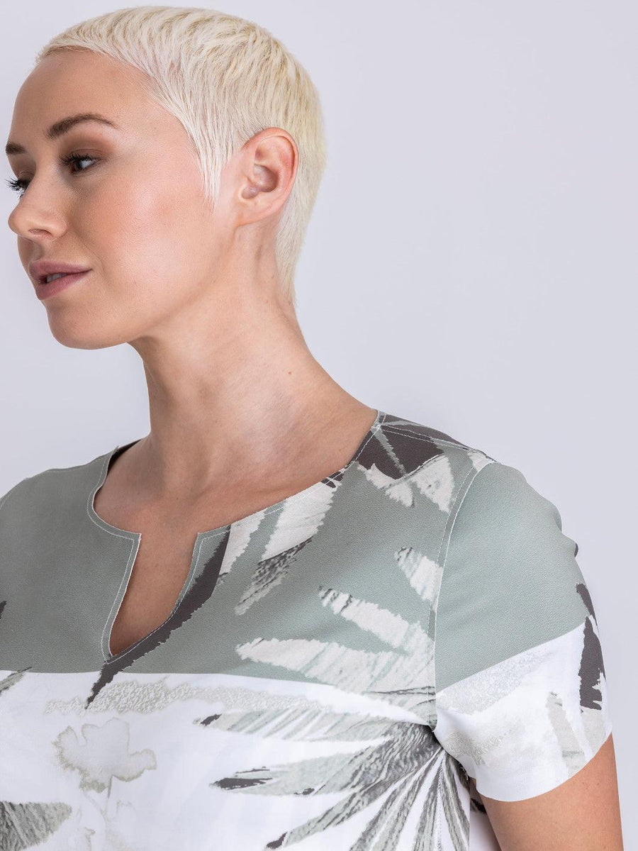 TUZZI REVERSIBLE PALM PRINT DRESS IN SAGE PRINT 415503