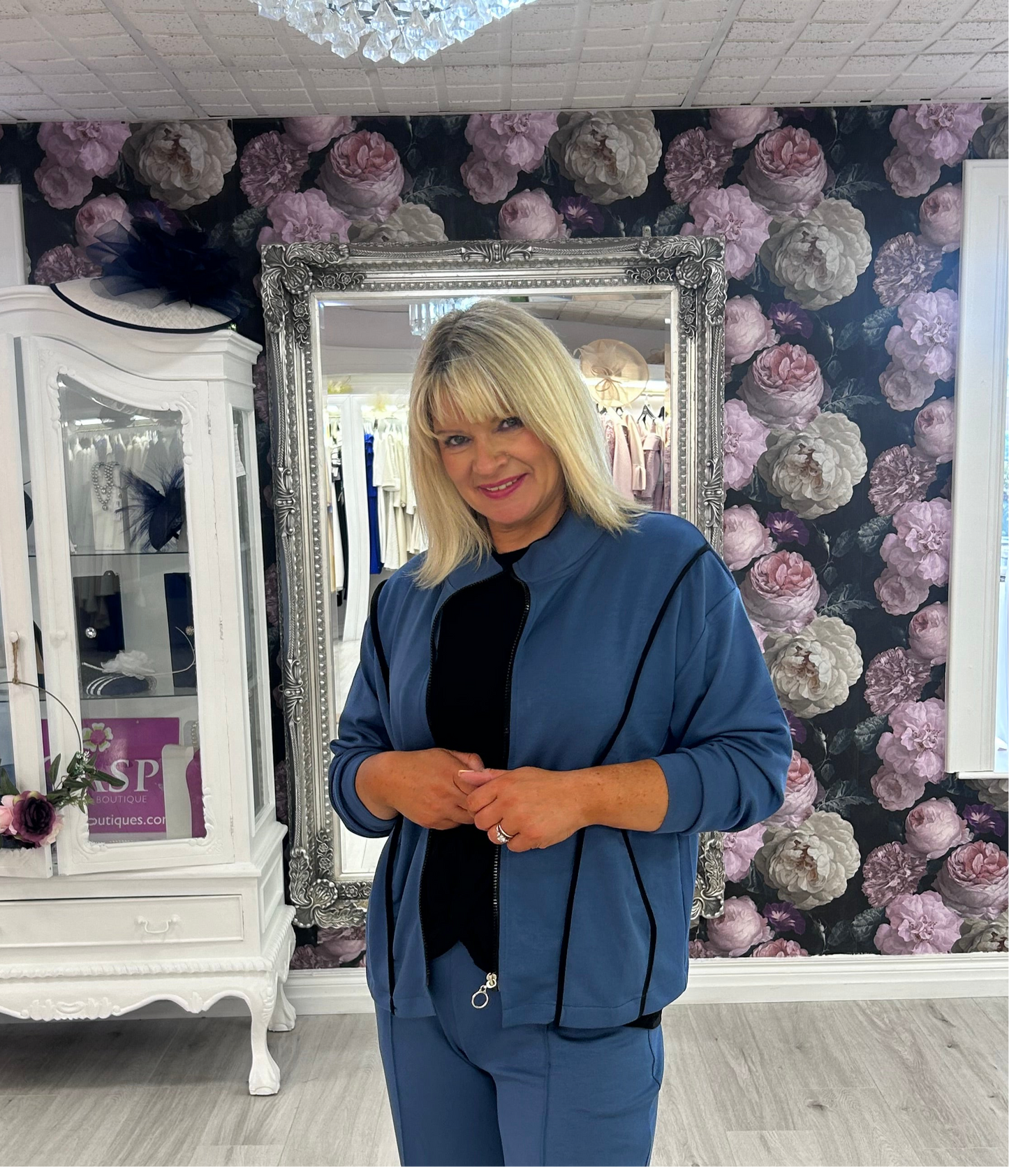 Inco Petrol Blue zipper.