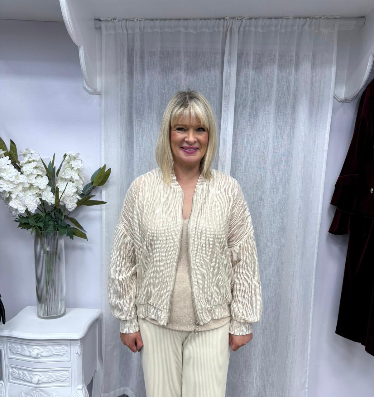 Ladies assorted clothing 73171 crochet cream