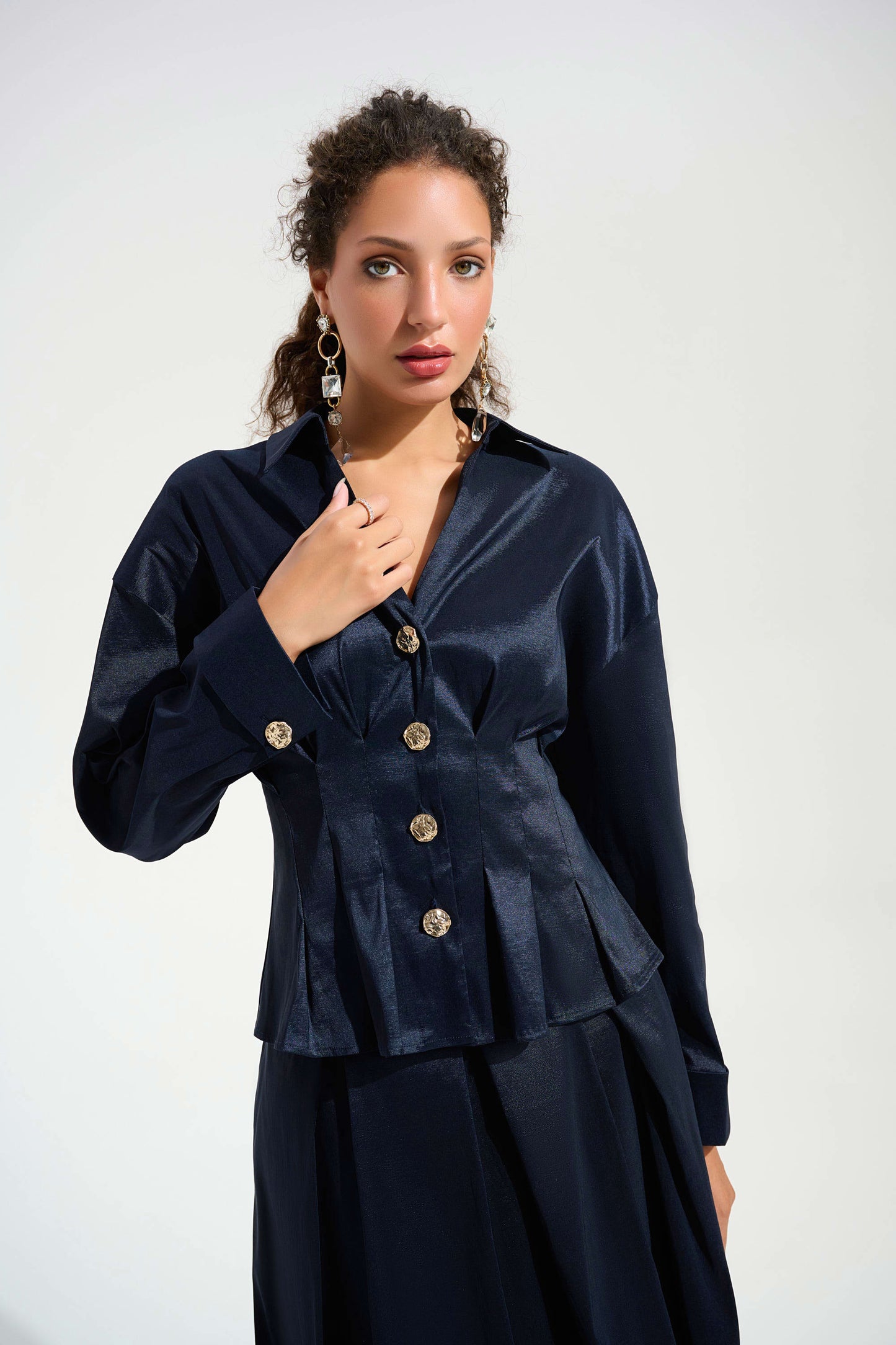 Signature | Stretch Taffeta Fit And Flare Blouse With Chain Link Button Cuffs
261742