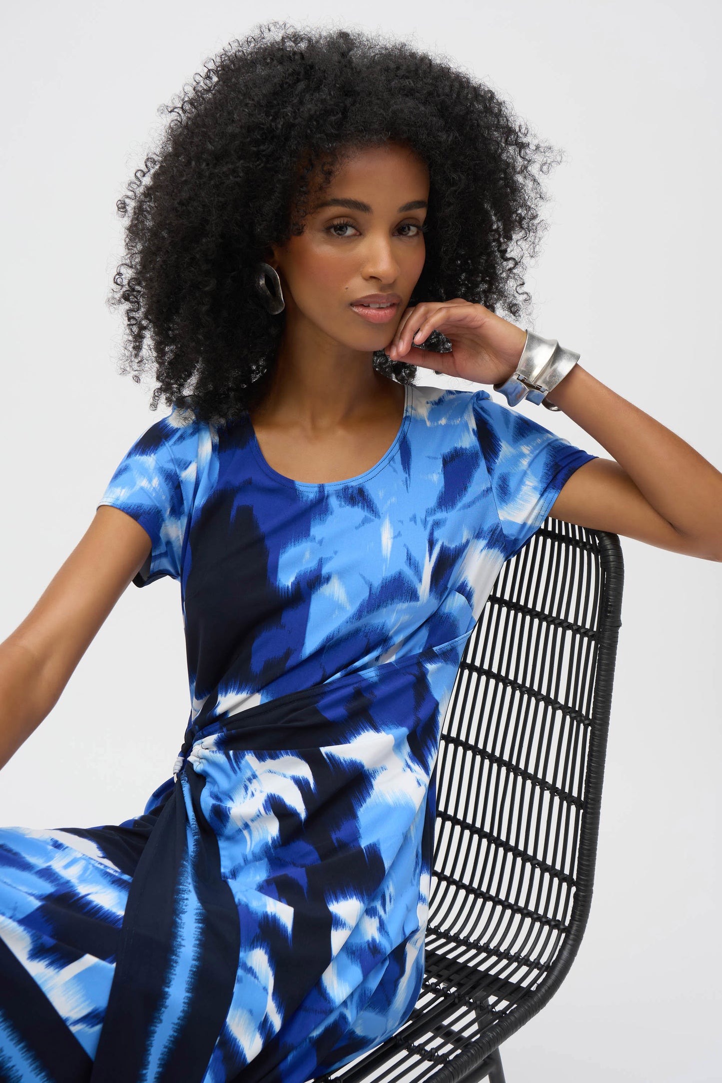 Silky Knit Tropical Print Sheath Dress
252179