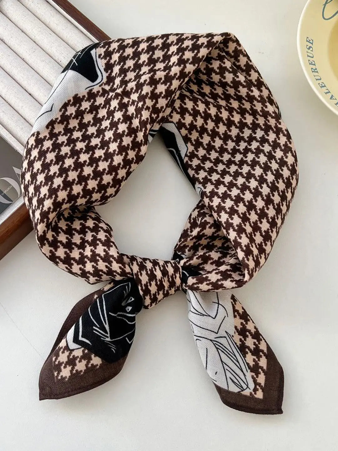 Patterned harmony scarf