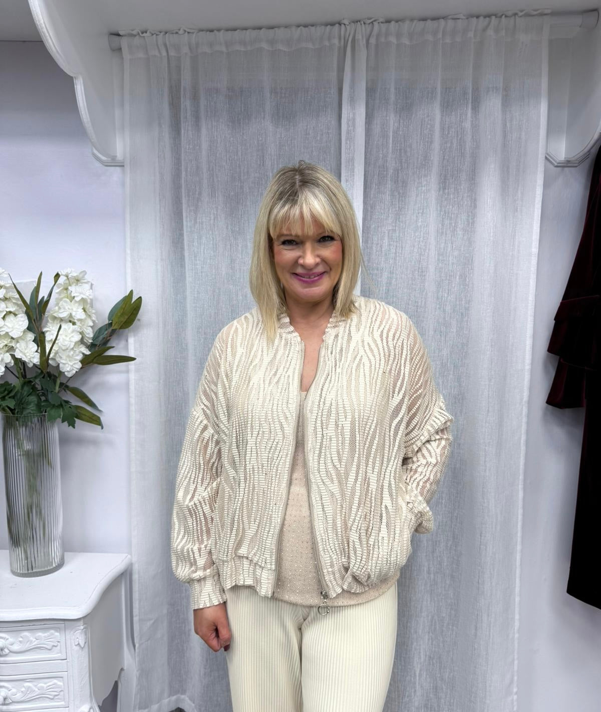 Ladies assorted clothing 73171 crochet cream