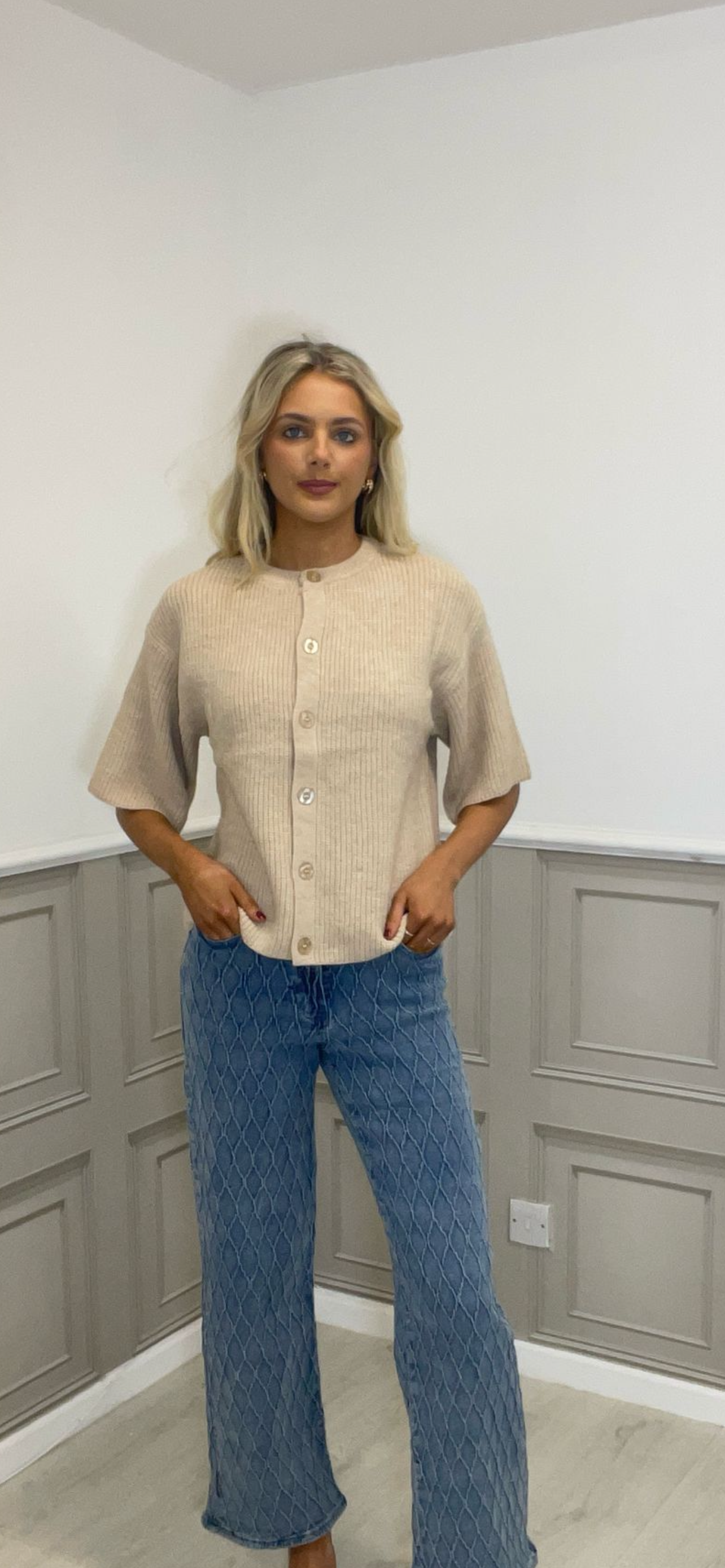 Fluresk beige cardigan