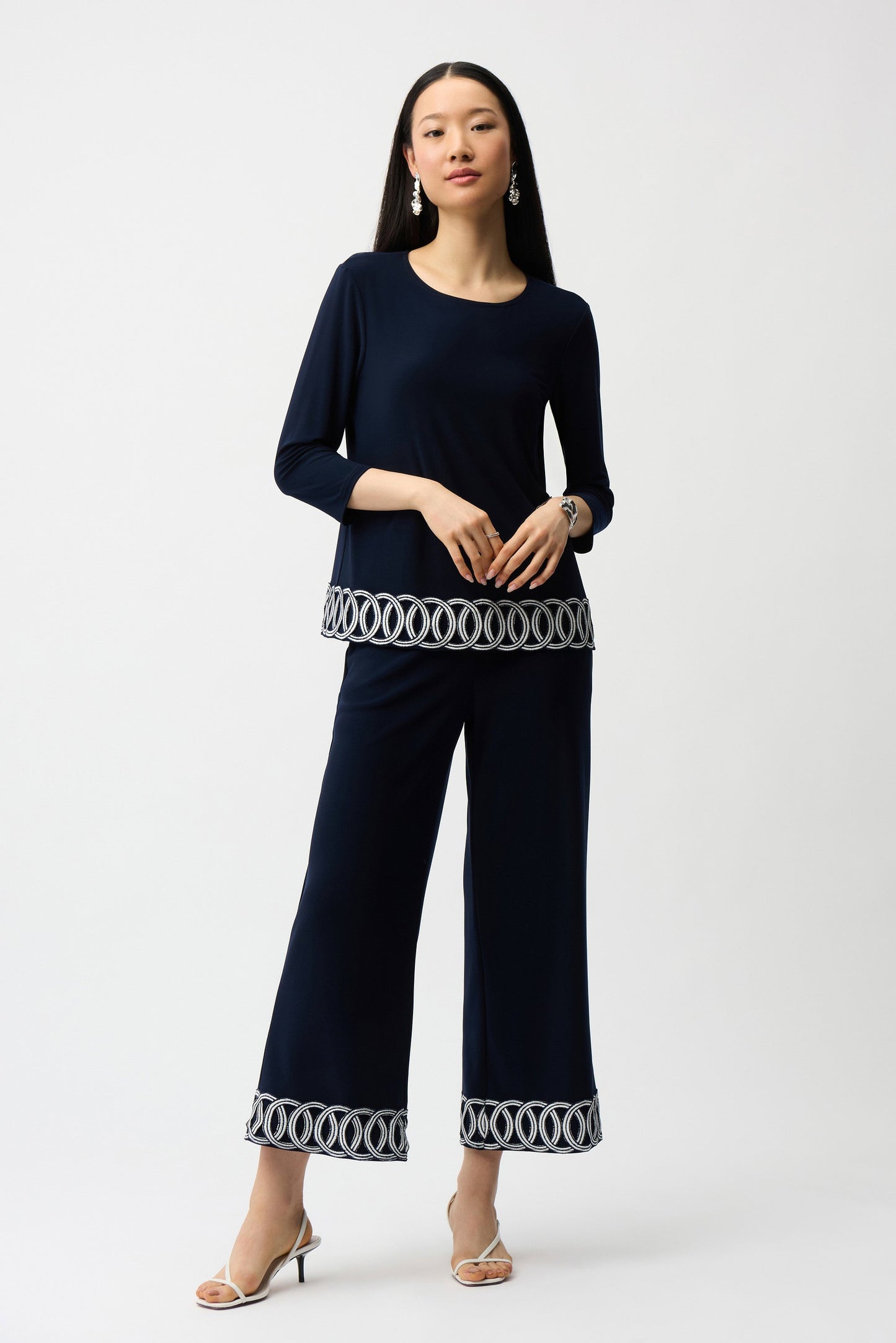 Silky Knit Pull-On Culotte Pants With Guipure Detail
261246