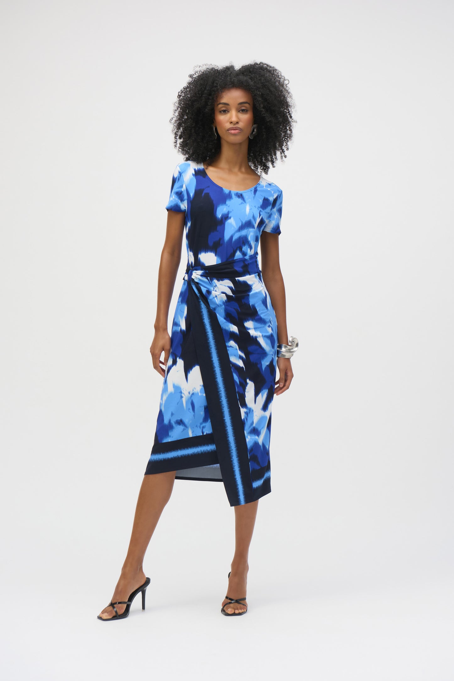 Silky Knit Tropical Print Sheath Dress
252179