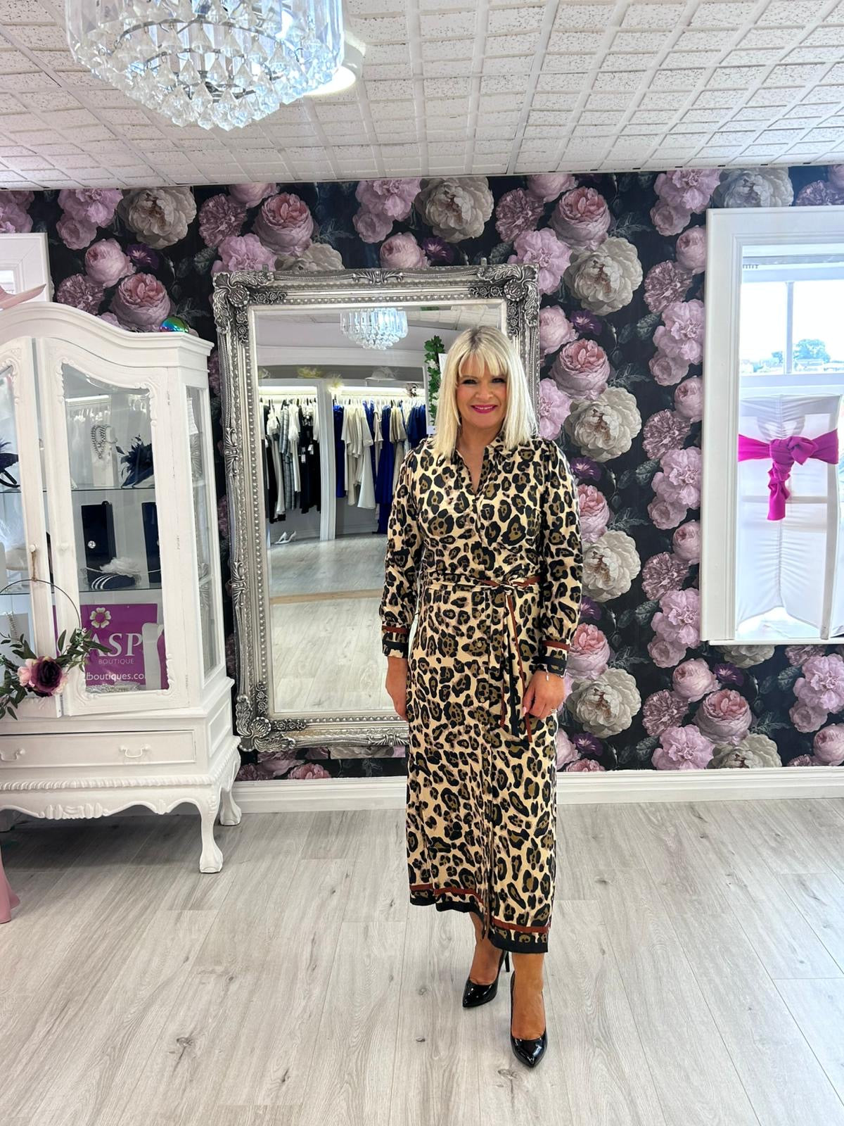 K Design B112 Leopard Print Midi Dress