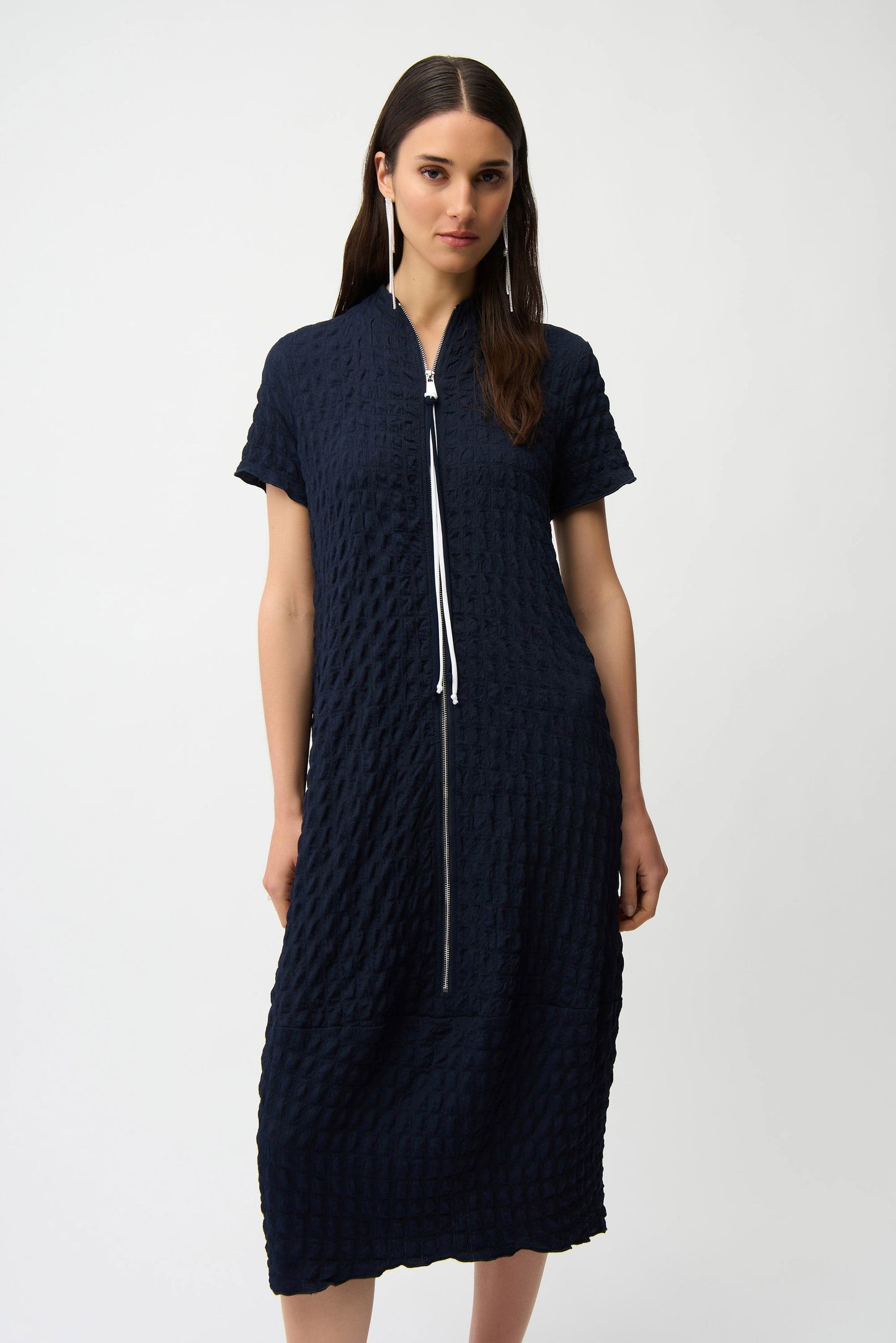Textured Knit Cocoon Dress With Front Zipper
261064