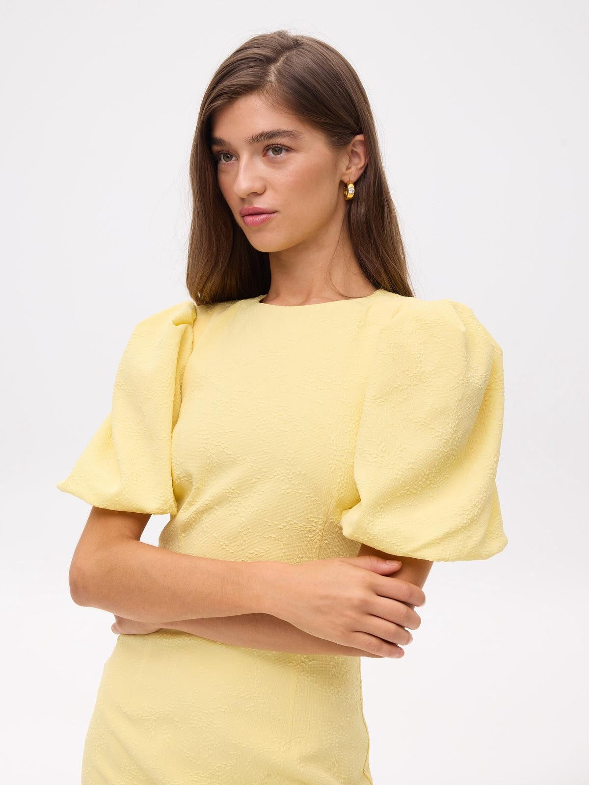 Mioh hamlet lemon midi dress