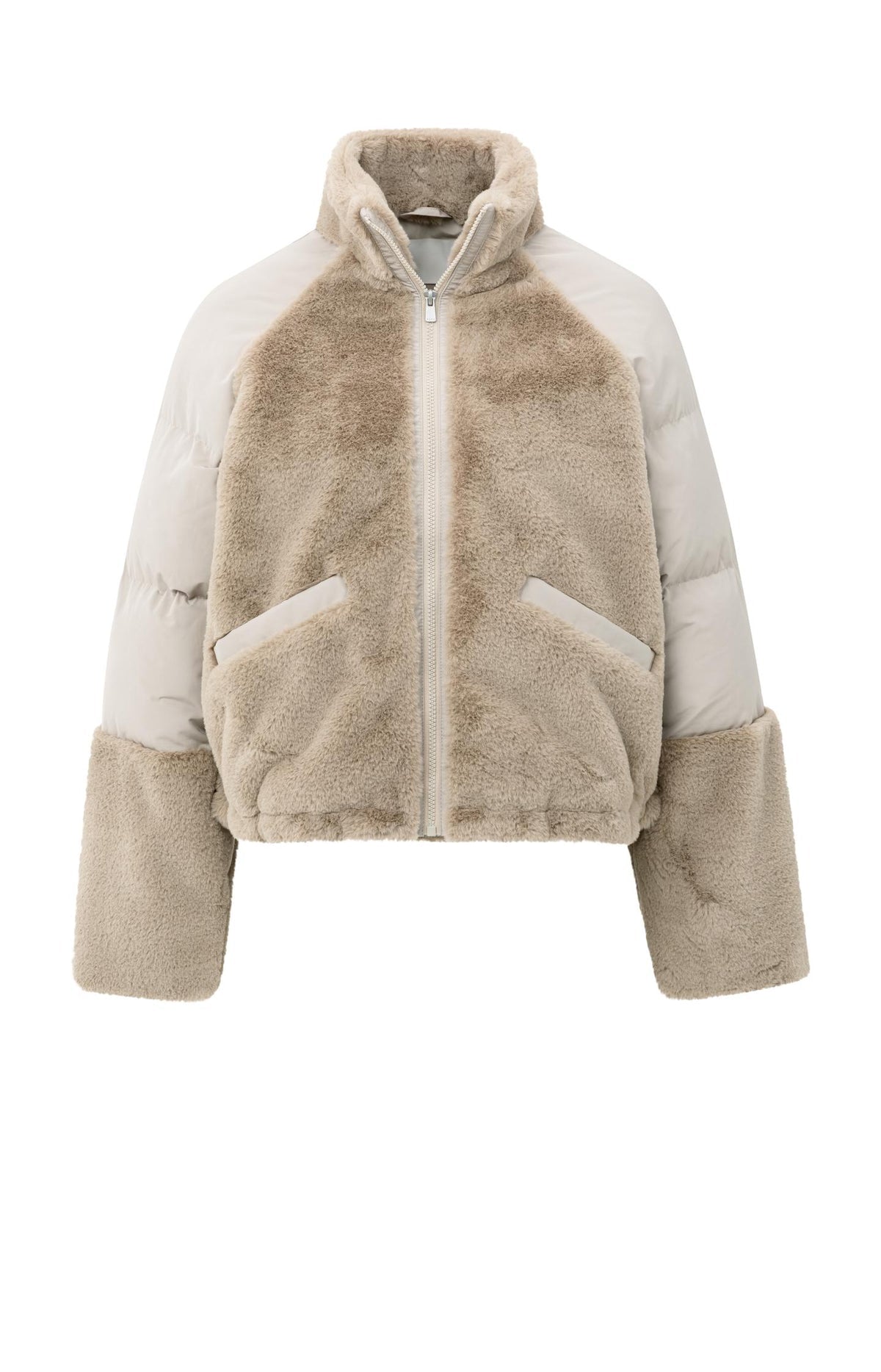 Short teddy jacket with padded sleeves