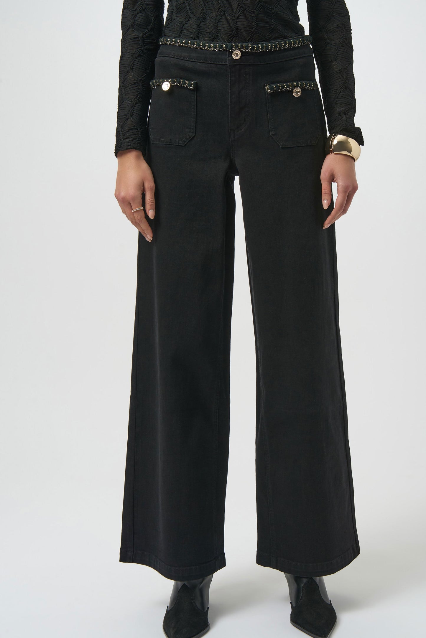 Classic Wide Leg Stretch Jeans with Braided Trim
254915