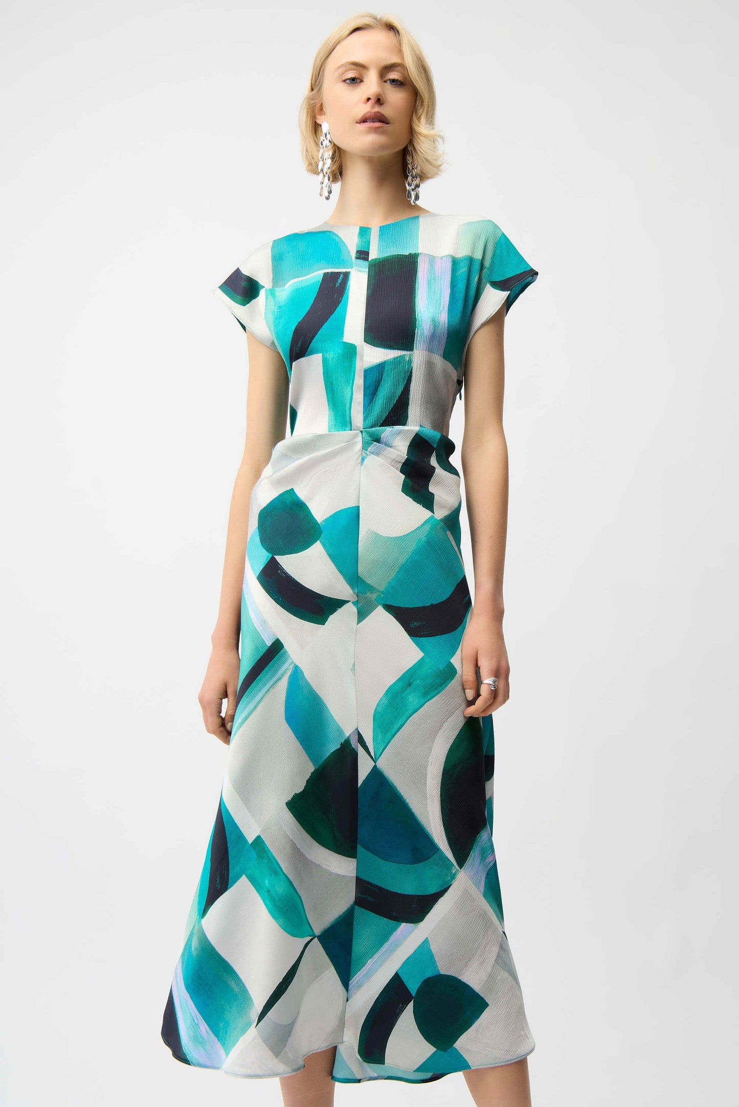 Textured Satin Geometric Print Fit and Flare Dress
261251