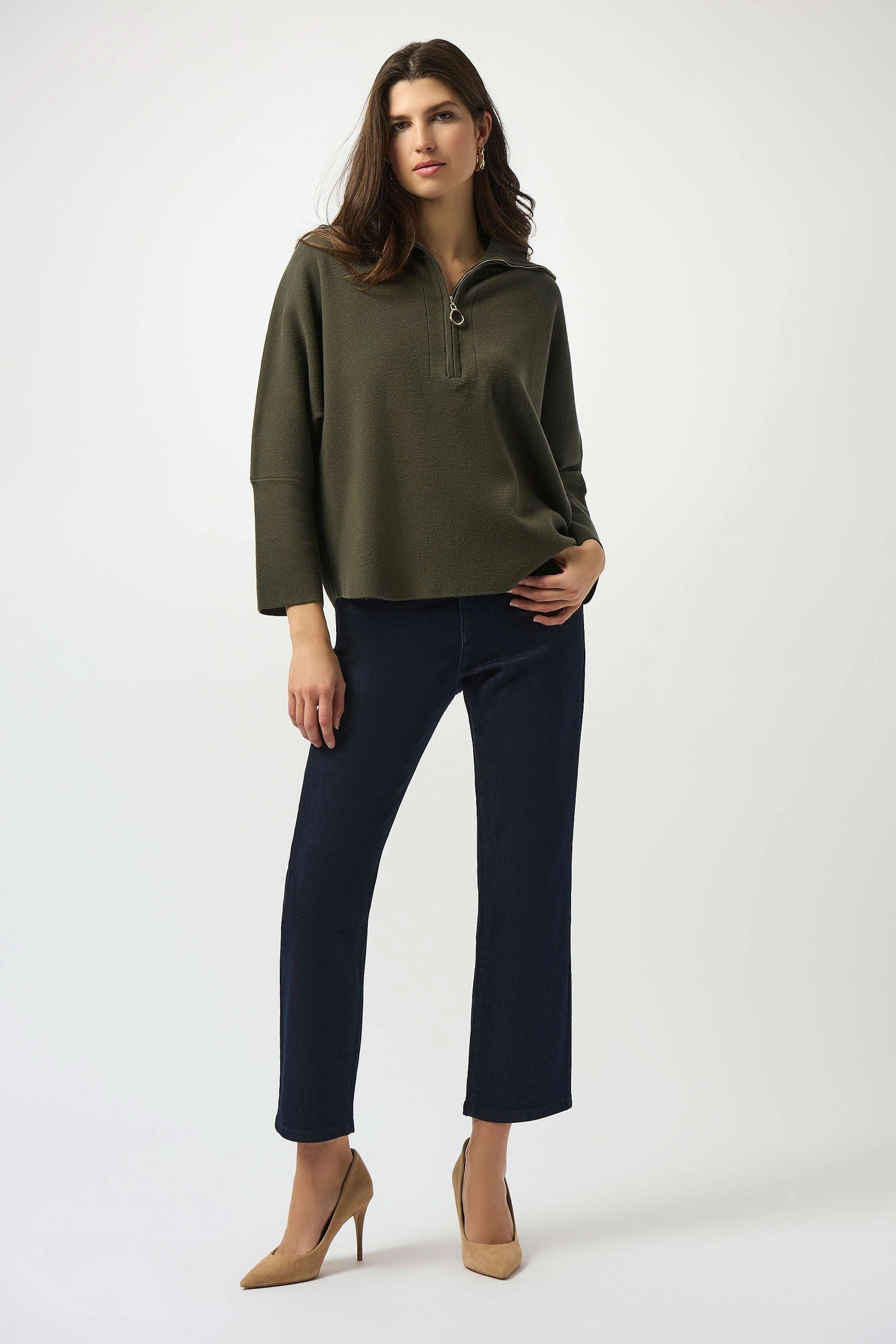 Sweater Knit Boxy Pullover With Zipped Collar
253963