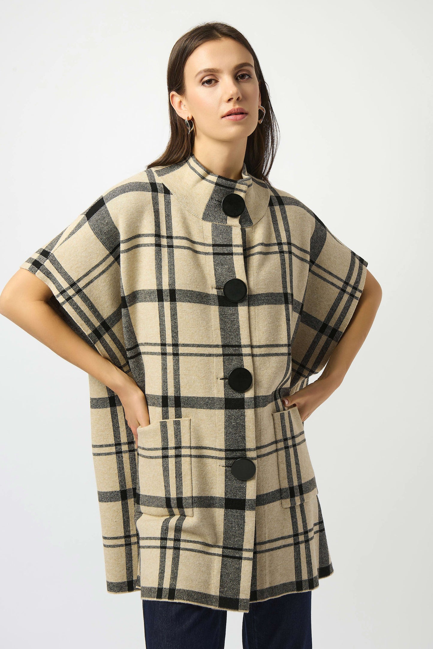 Jacquard Sweater Knit Plaid Poncho
253903