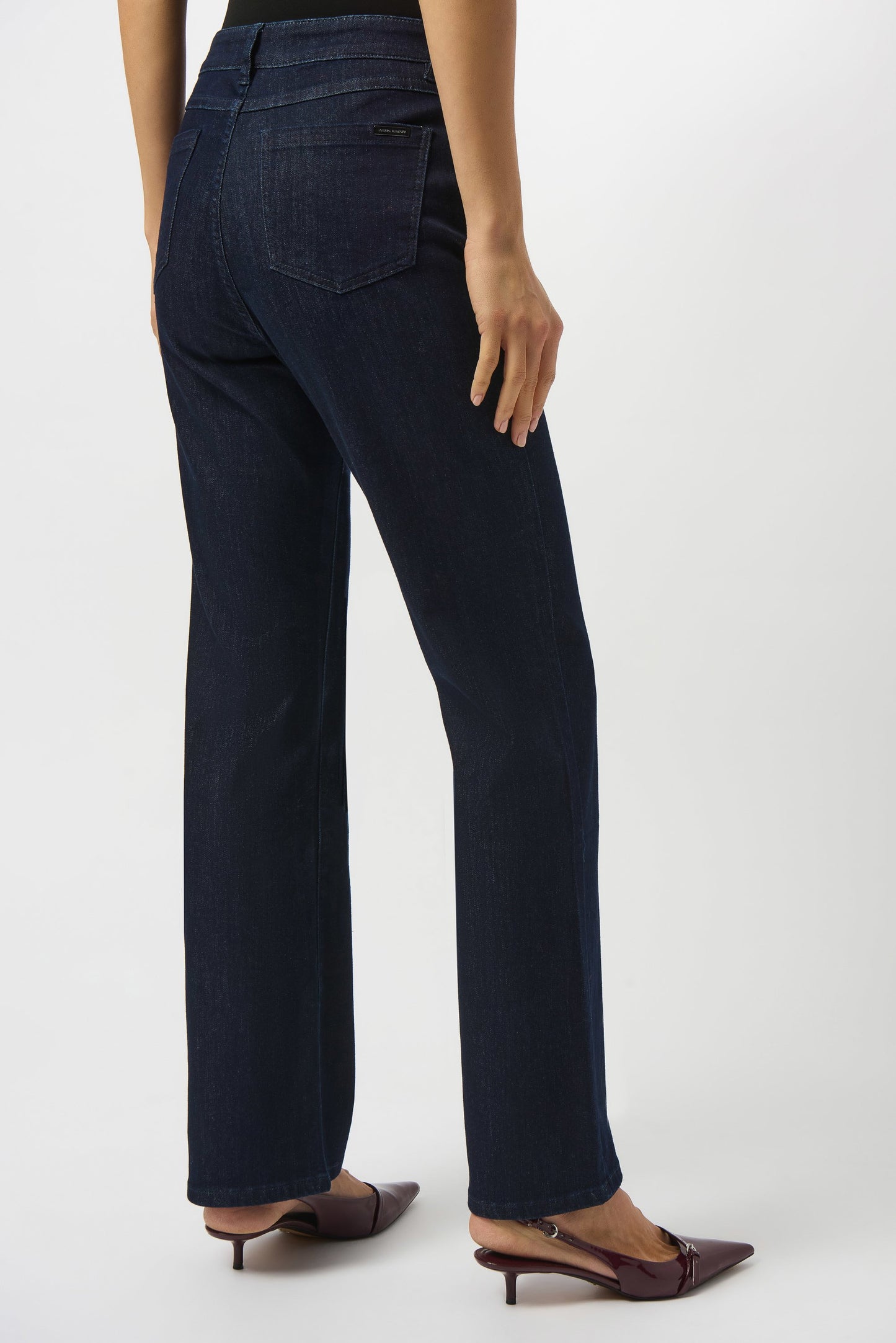 Brooke | Classic Bootcut Stretch Jeans
251967F25