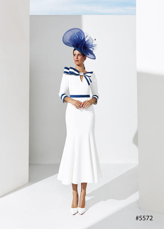 Mother of the bride/groom ivory/black available instore