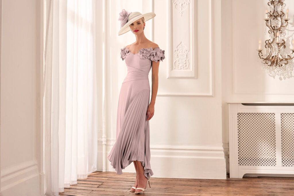 Mother of the bride/ groom/special occasion.