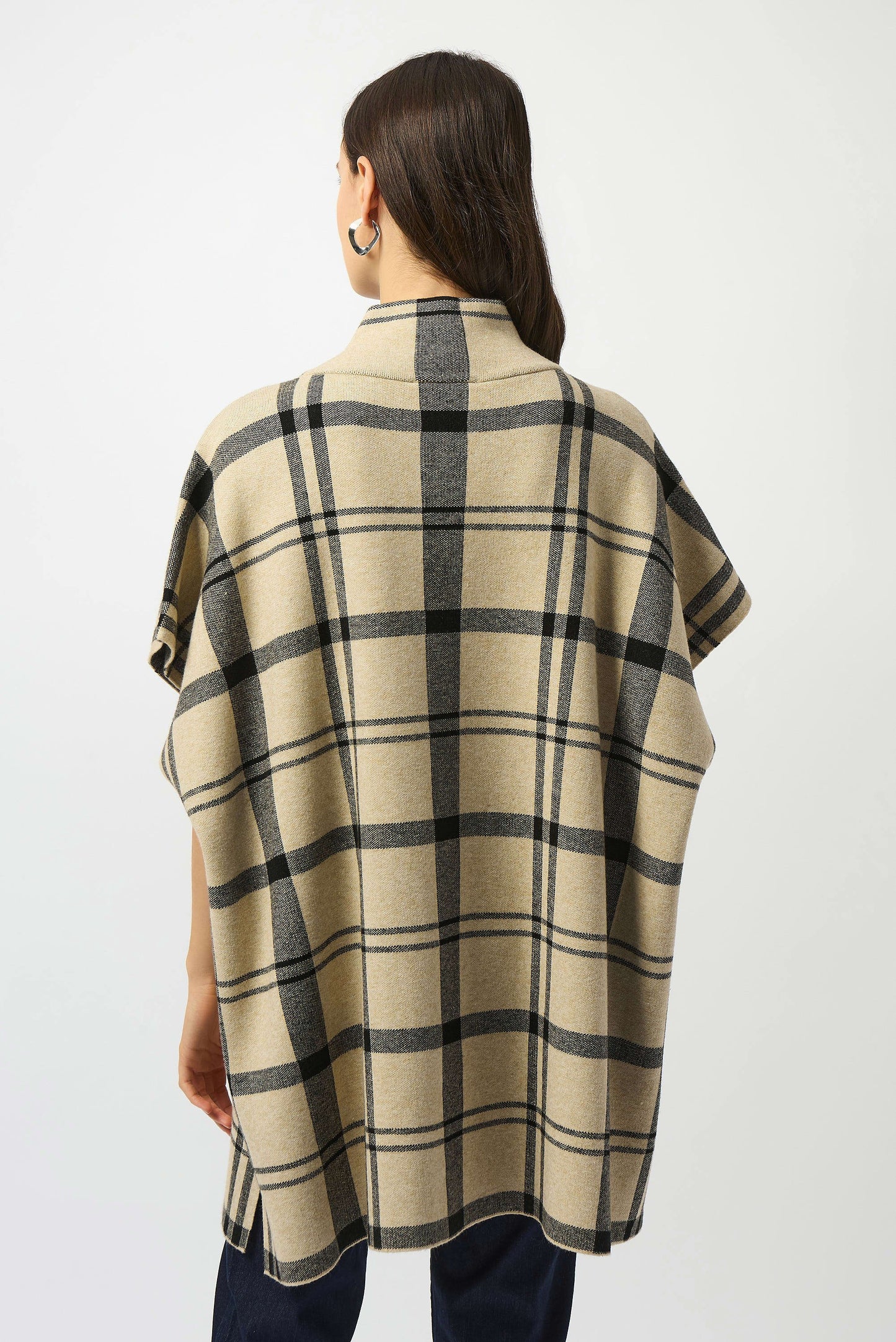 Jacquard Sweater Knit Plaid Poncho
253903