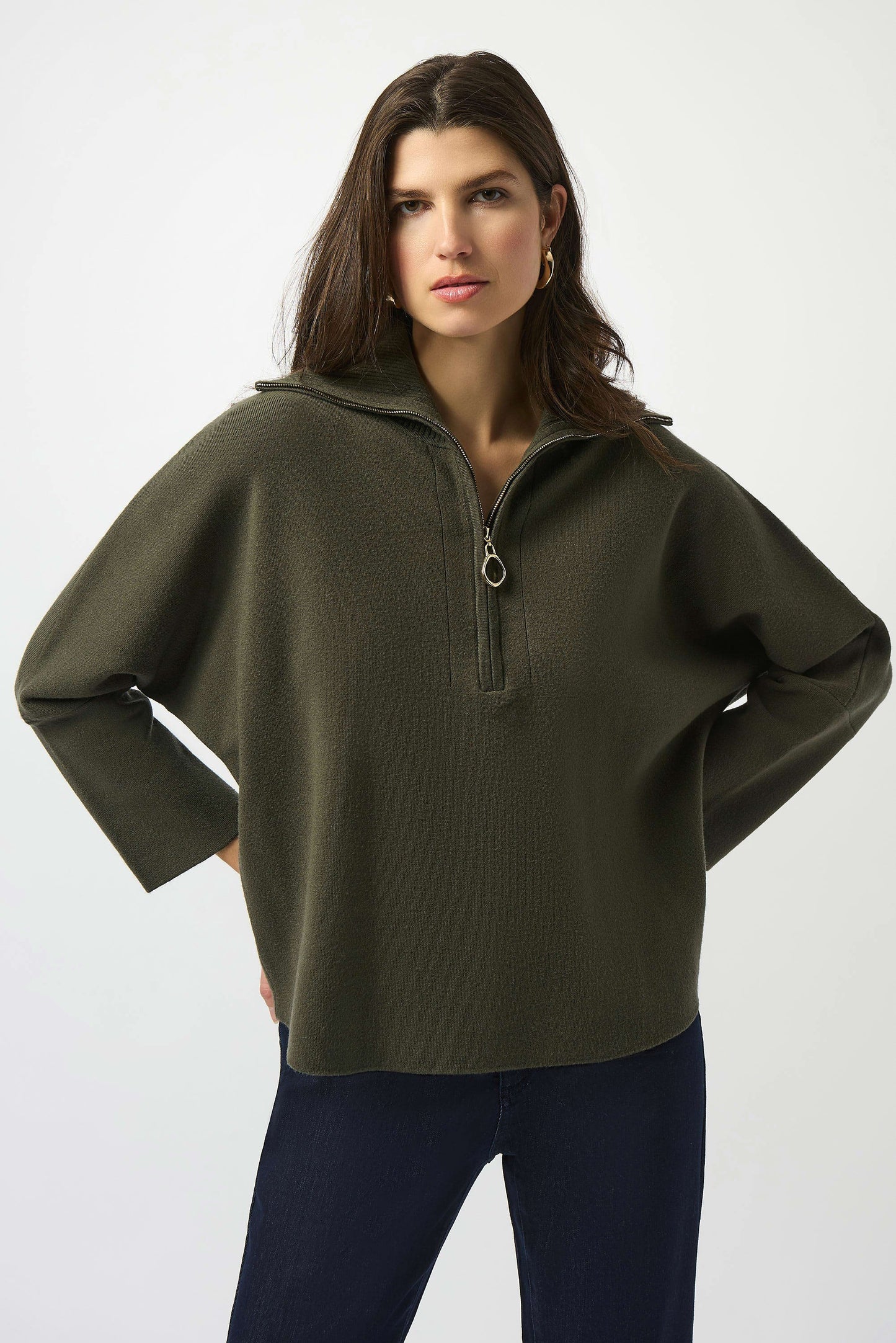 Sweater Knit Boxy Pullover With Zipped Collar
253963