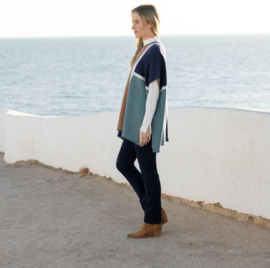 Marble 8112 Colour 223 – Geometric Block Knit Poncho