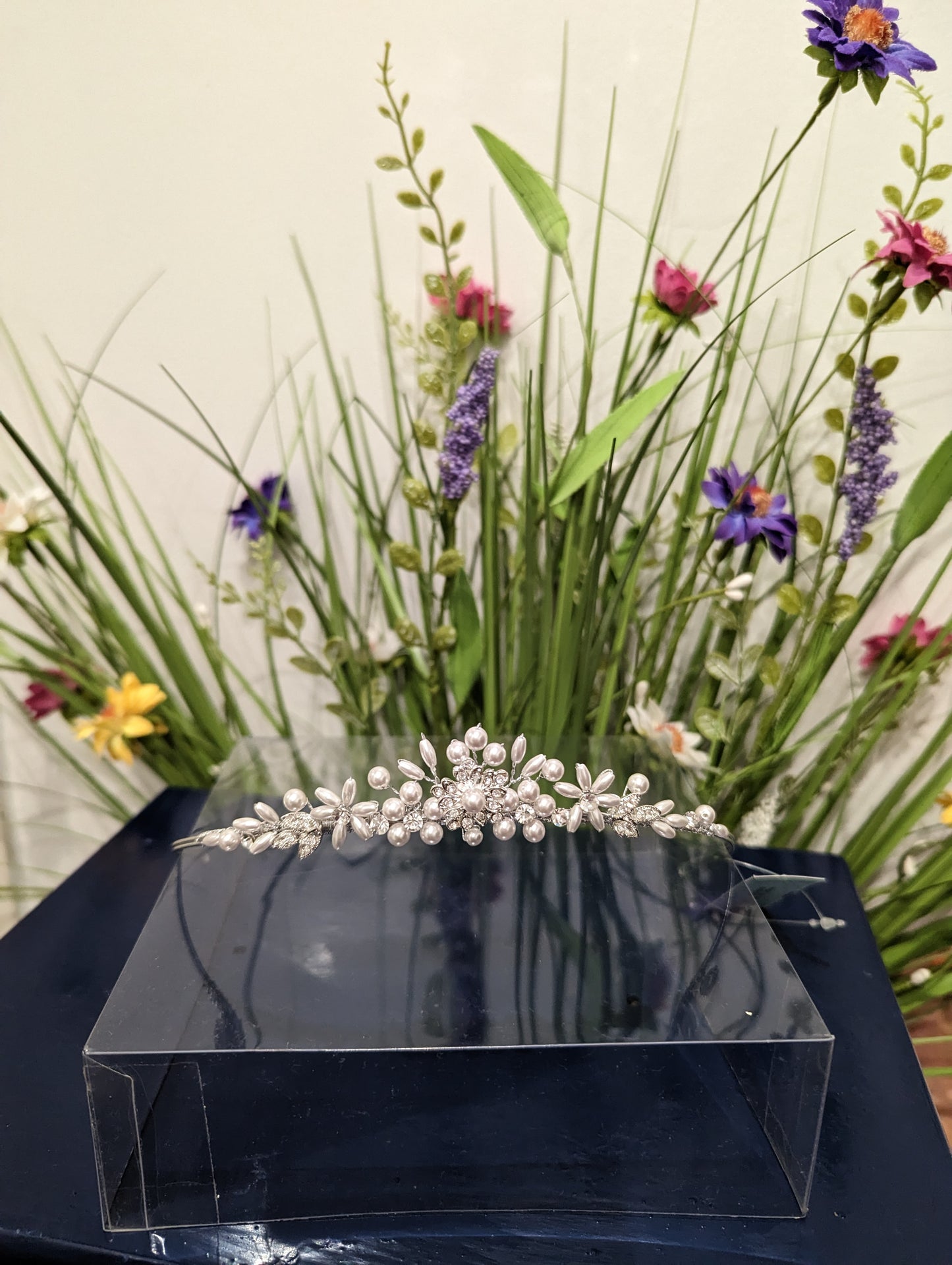 Delicate pearl tiara 2791