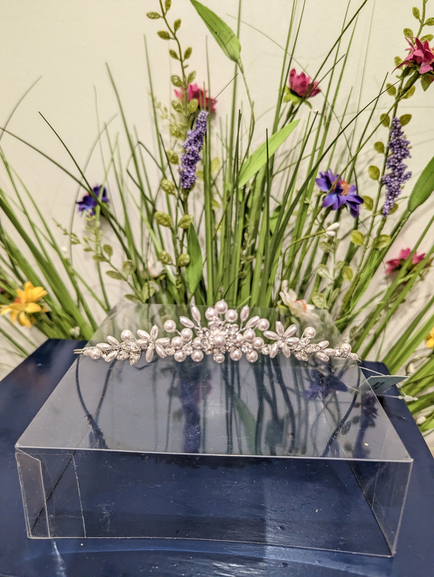 Delicate pearl tiara 2791