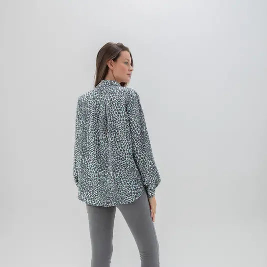 Marble animal print blue/grey blouse