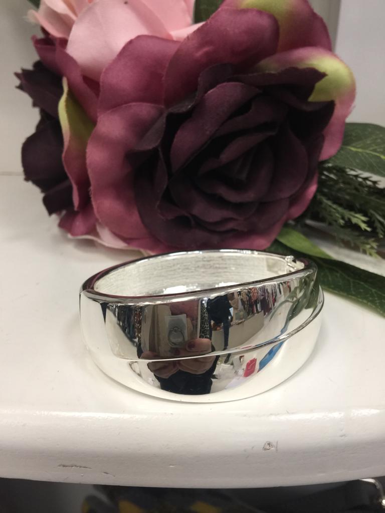 Silver bangle