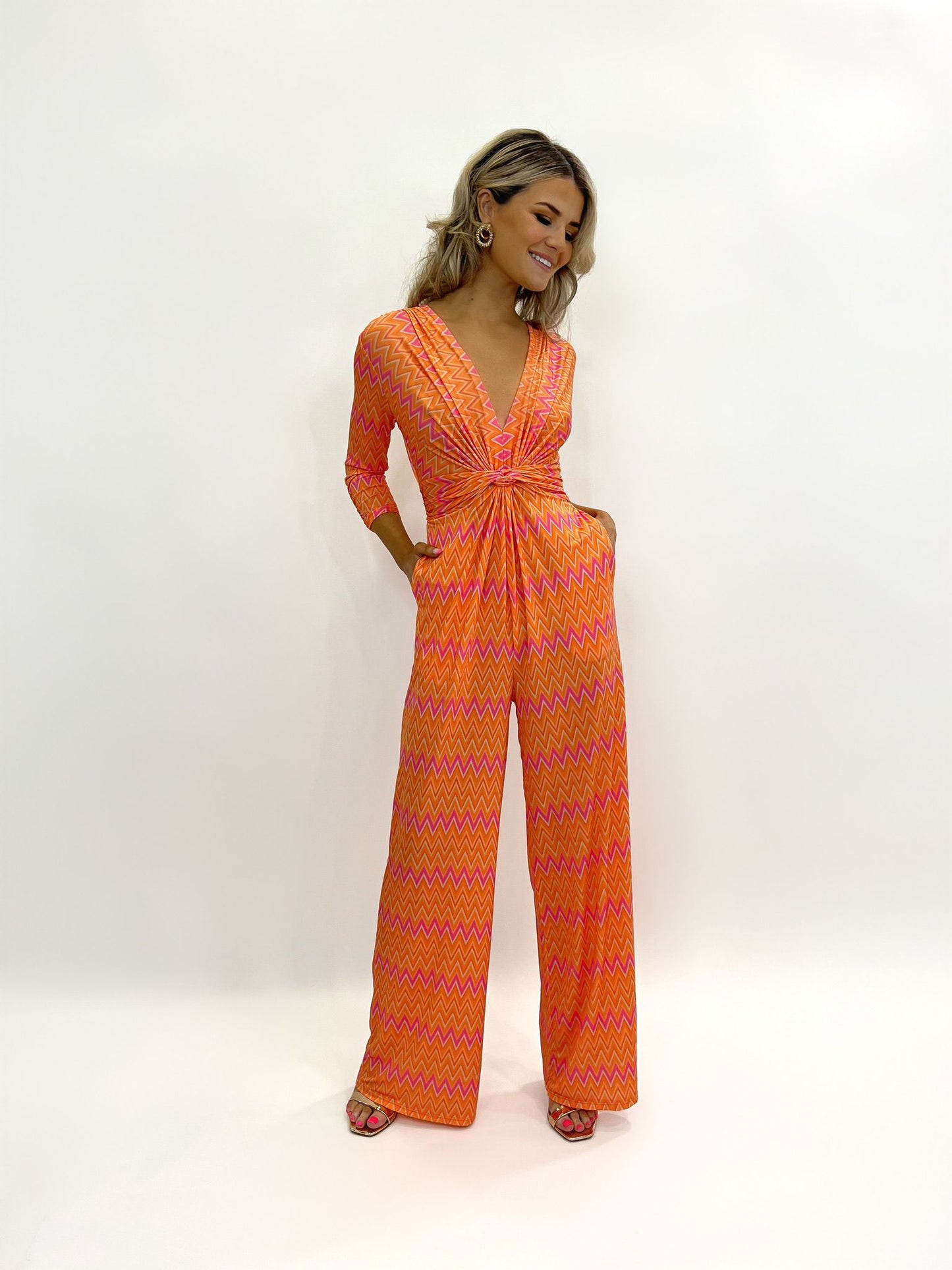 Serveno orange jumpsuit