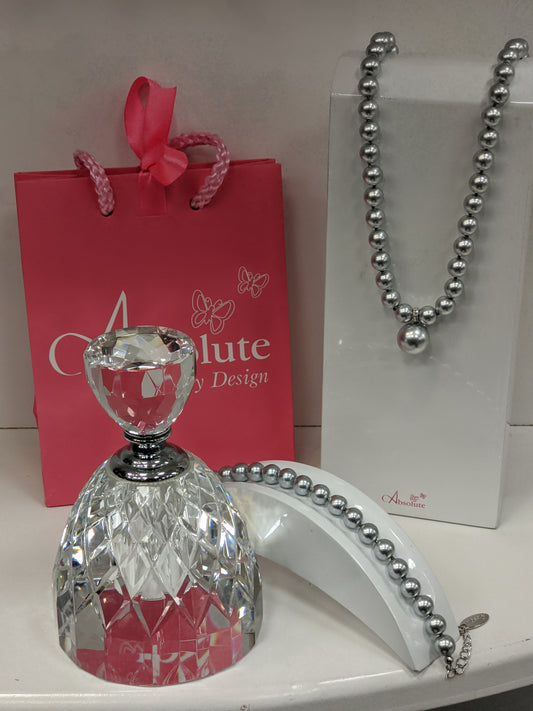 Penny grey pearl necklace