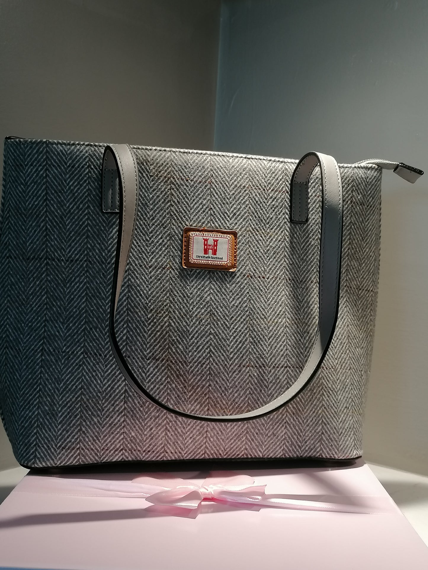 large light herringbone bag 8002