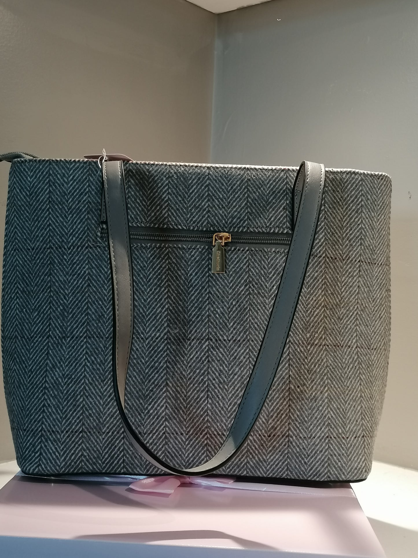 large light herringbone bag 8002