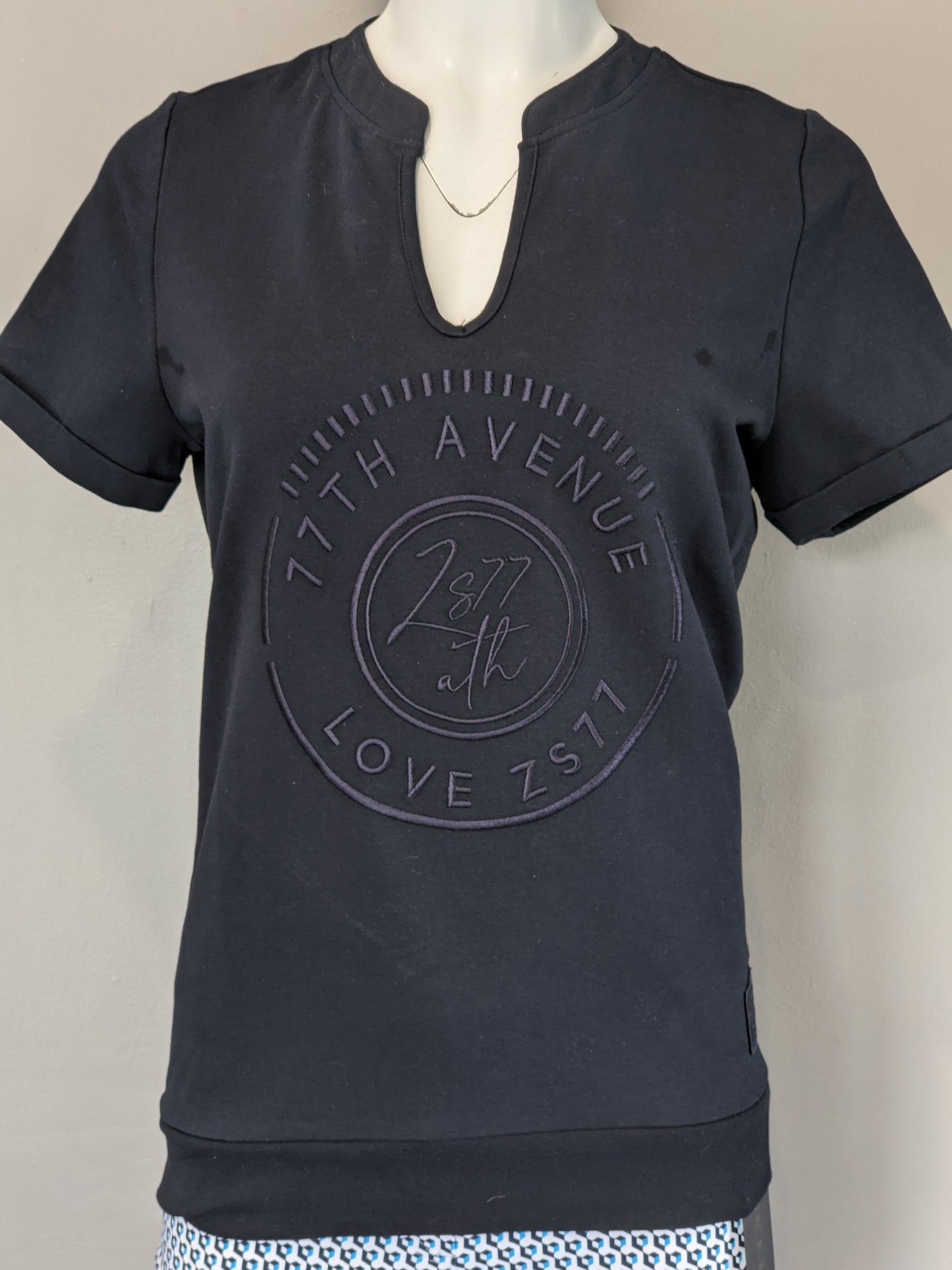 Zoso navy Cotton t shirt emmy